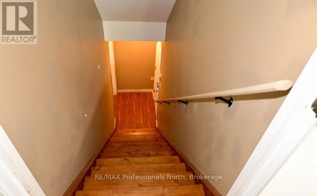103 ST LAWRENCE STREET W
