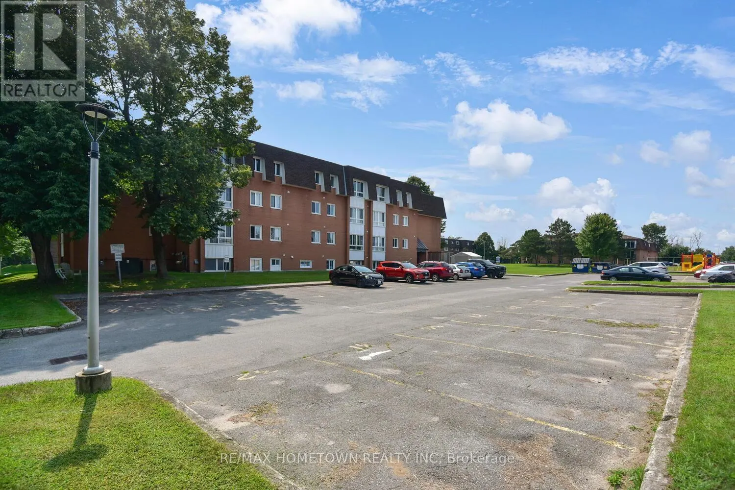 202 - 810 KYLE COURT