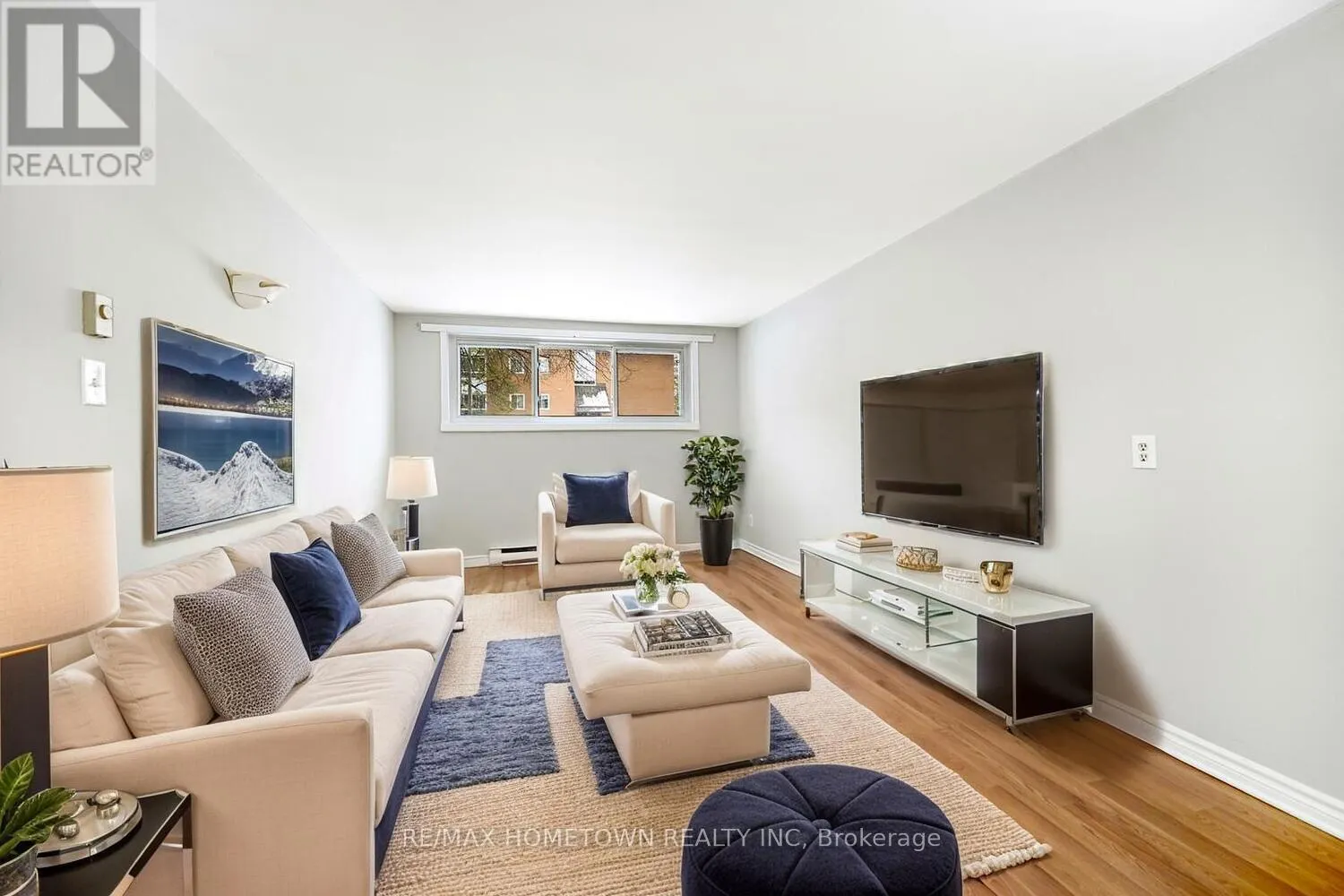 G11 - 815 KYLE COURT