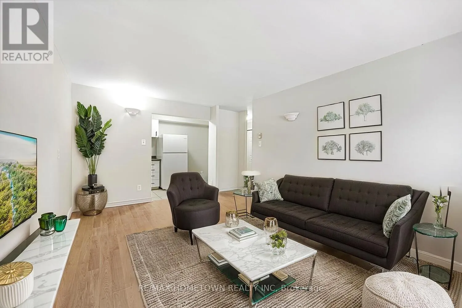 G11 - 815 KYLE COURT