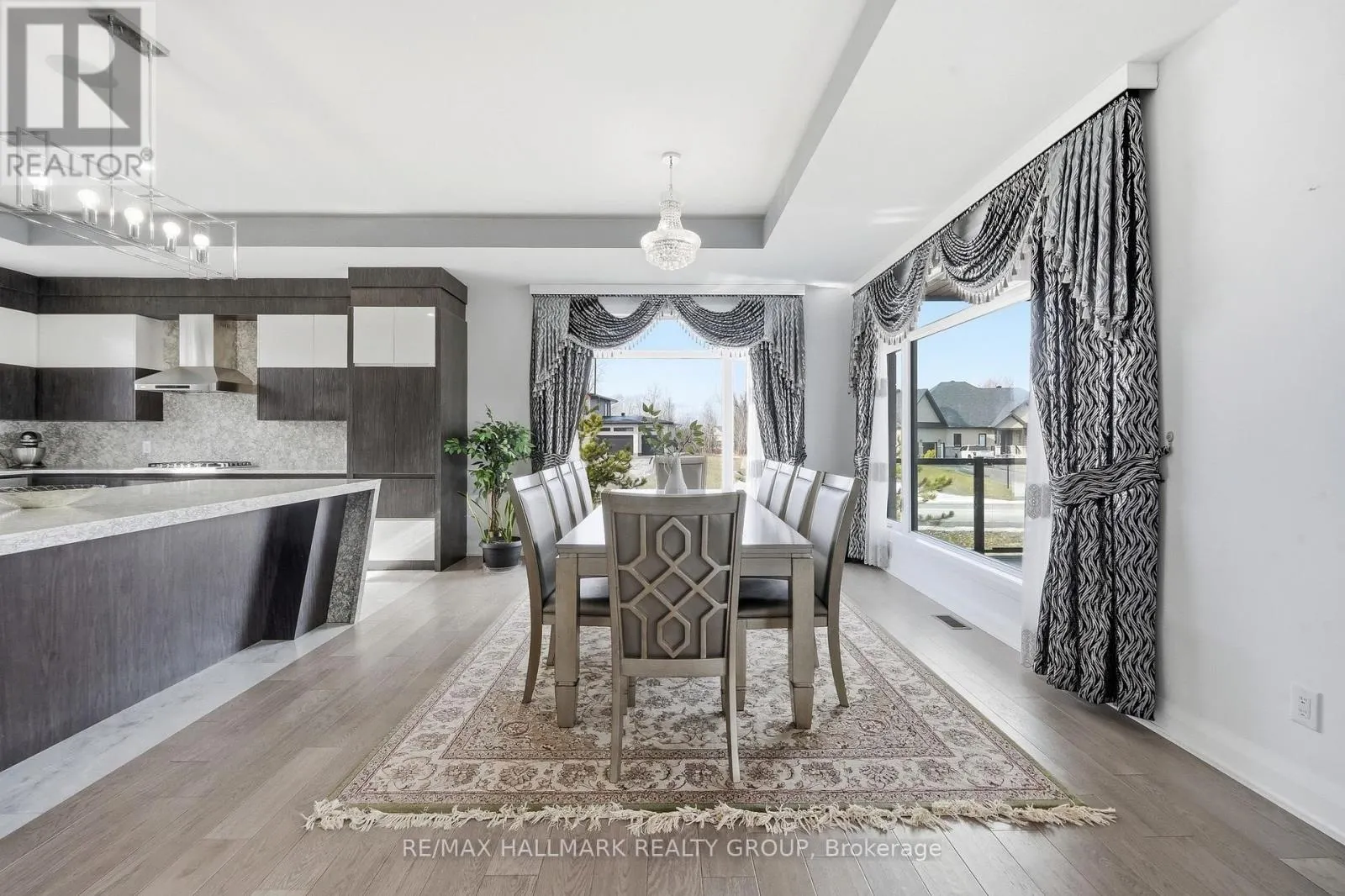 225 SUMMERVIEW TERRACE