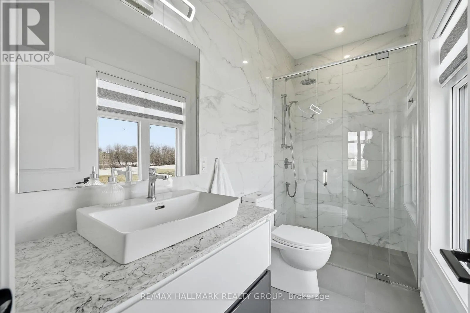 225 SUMMERVIEW TERRACE