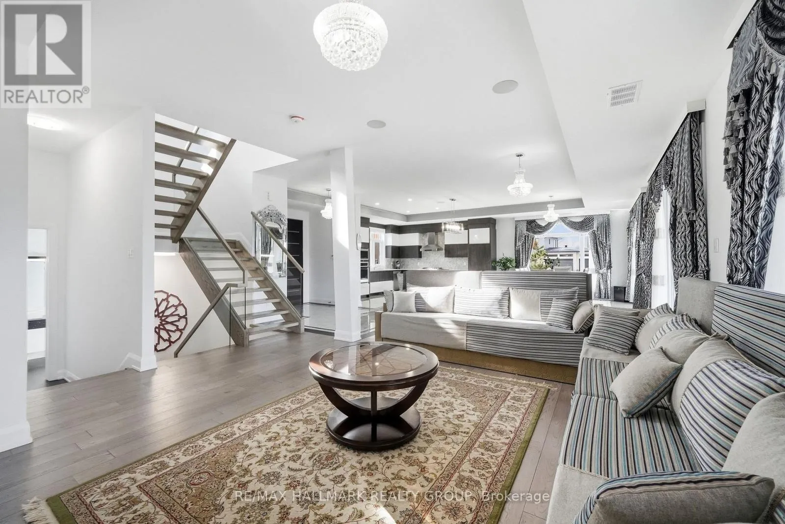 225 SUMMERVIEW TERRACE
