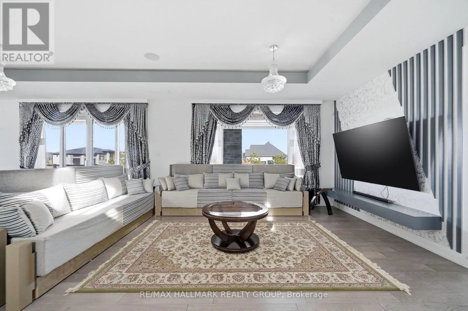 225 SUMMERVIEW TERRACE