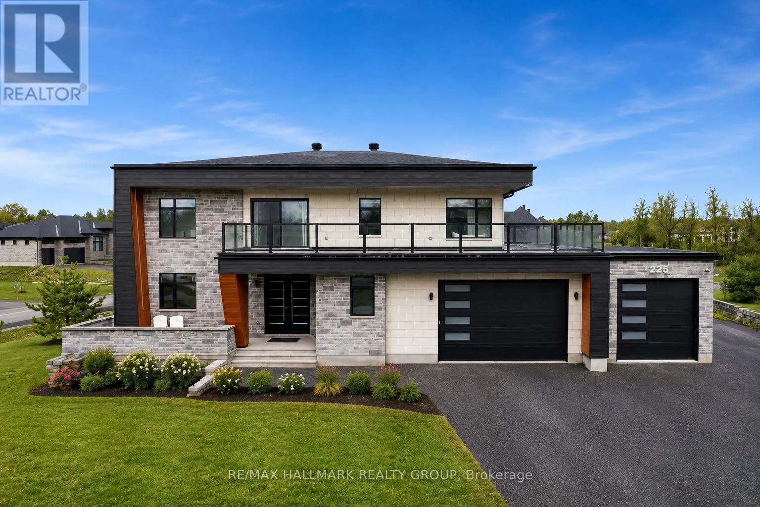 225 SUMMERVIEW TERRACE