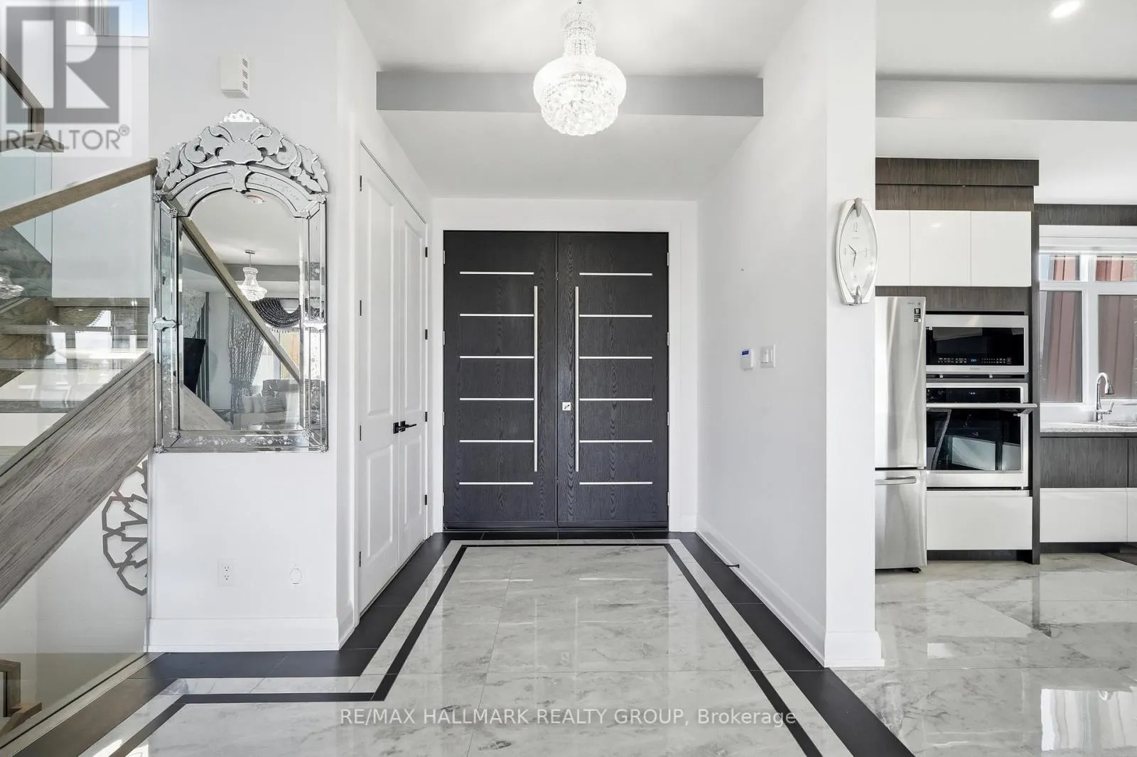 225 SUMMERVIEW TERRACE