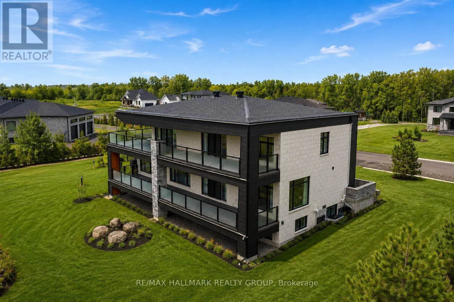 225 SUMMERVIEW TERRACE