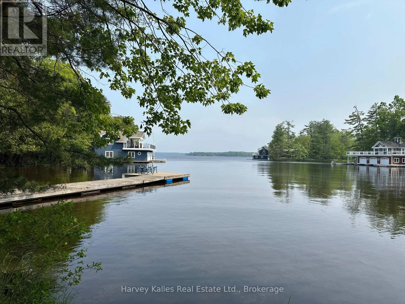 4 - 1254 BARLOCHAN ROAD #4