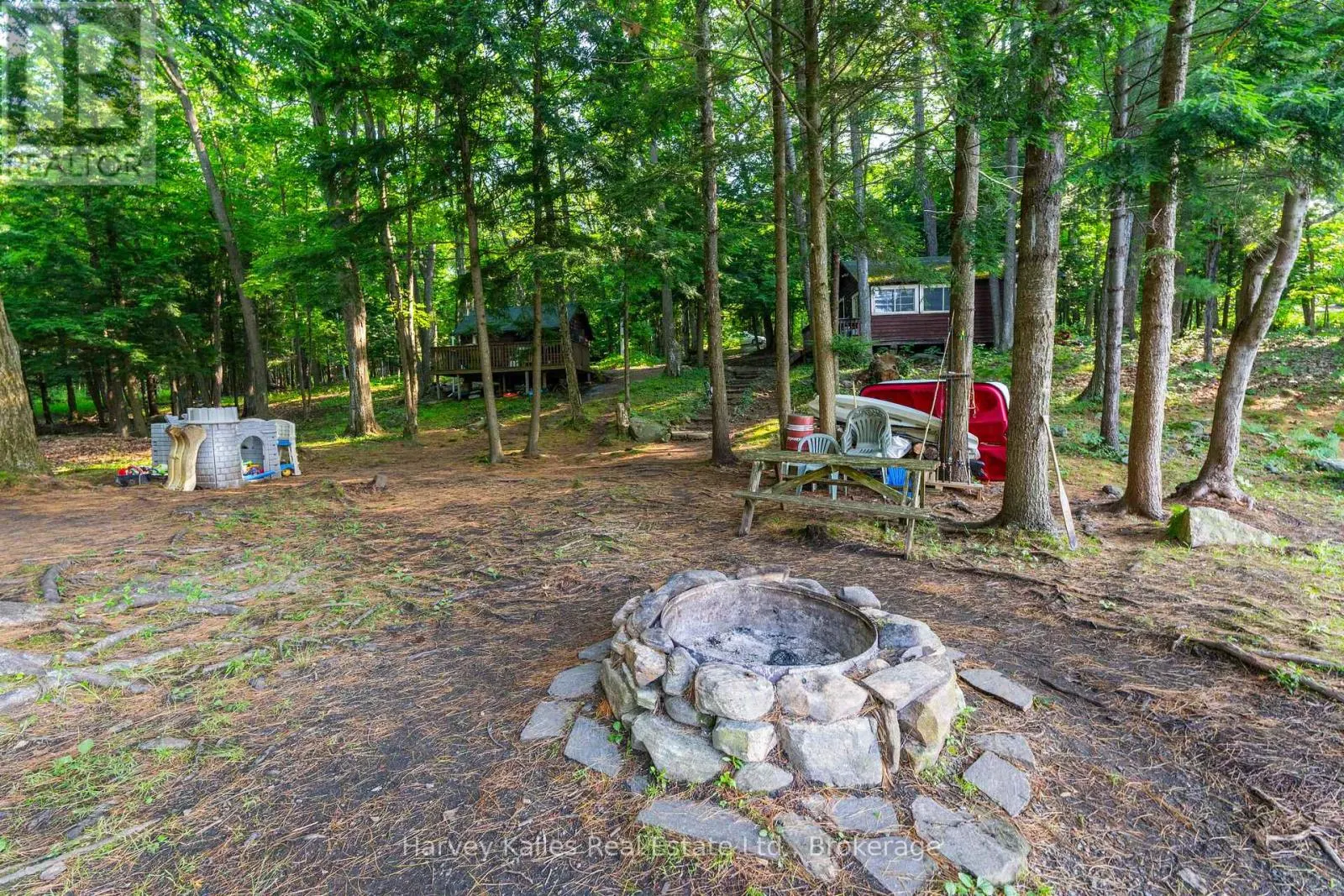 4 - 1254 BARLOCHAN ROAD #4