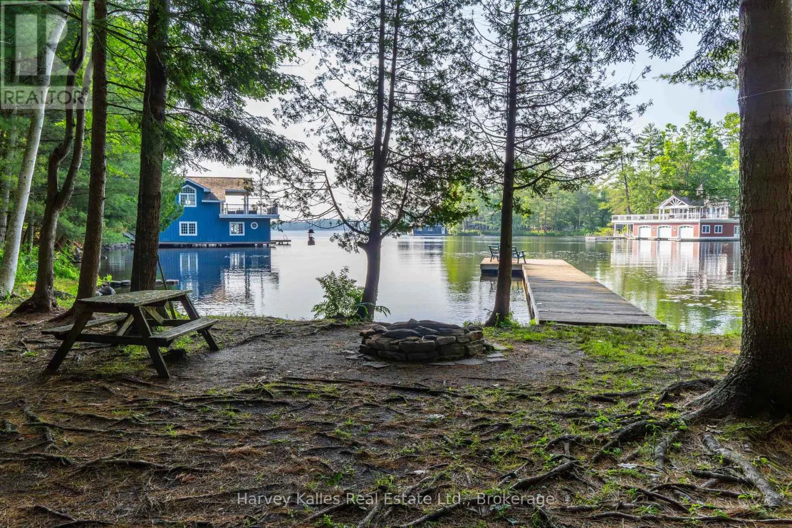 4 - 1254 BARLOCHAN ROAD #4