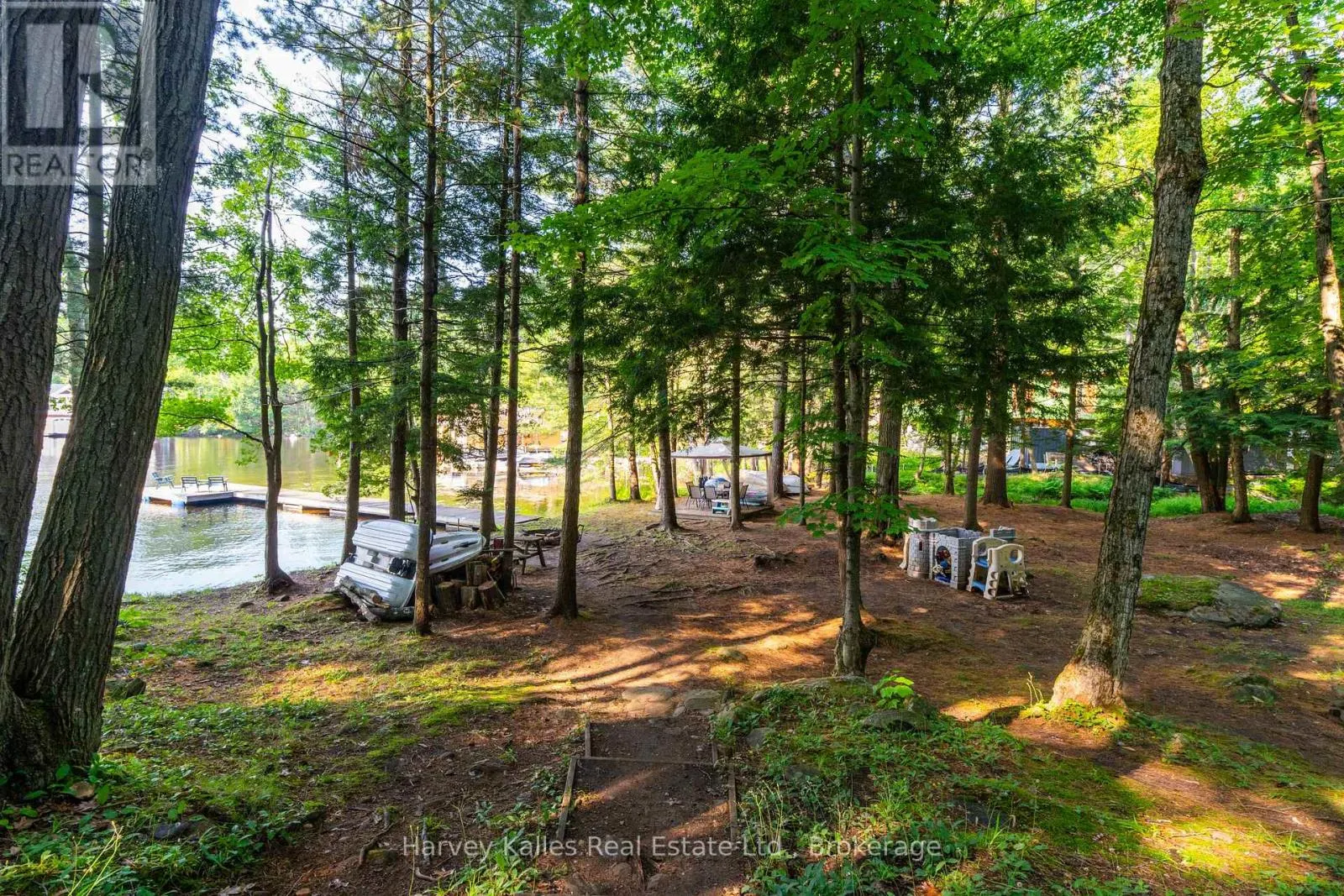 4 - 1254 BARLOCHAN ROAD #4
