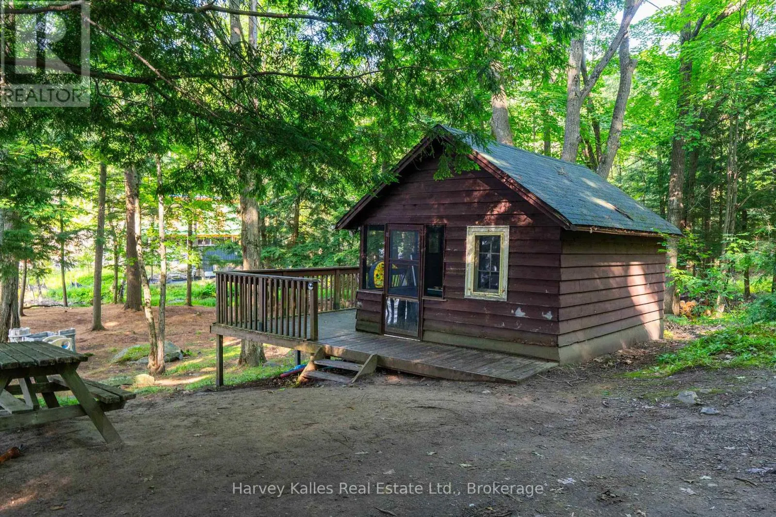4 - 1254 BARLOCHAN ROAD #4