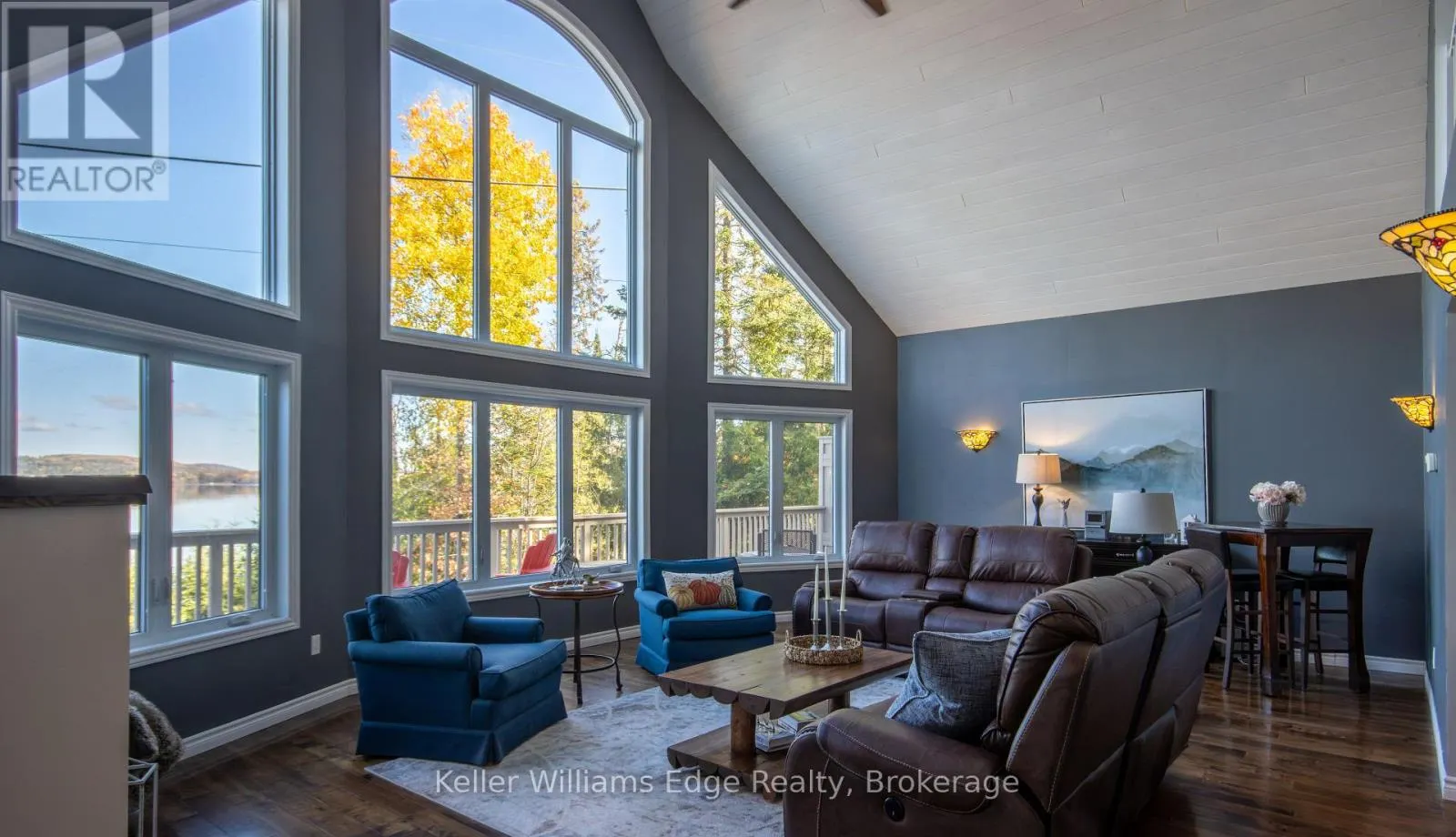 43 LAKESHORE DRIVE