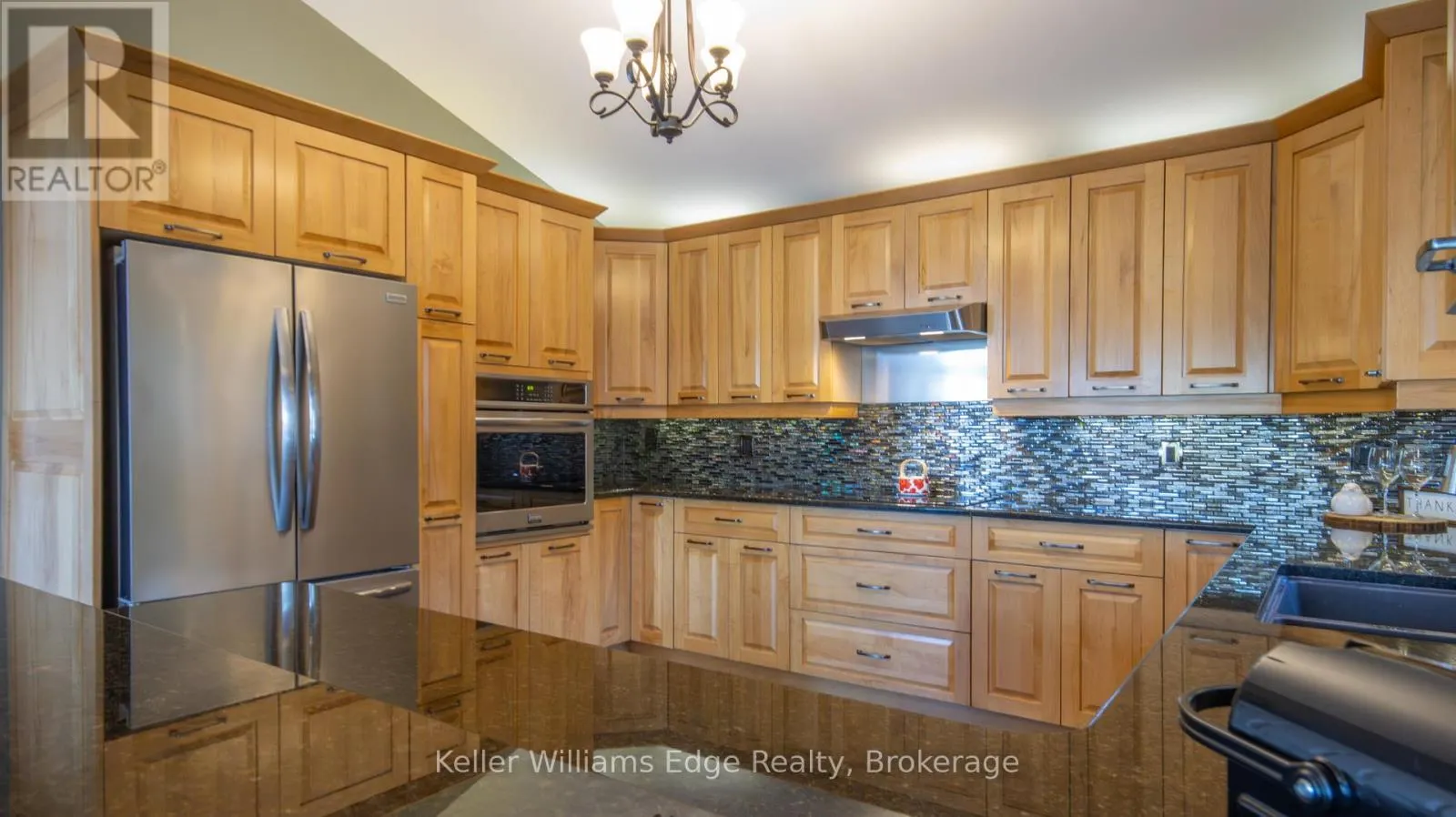 43 LAKESHORE DRIVE