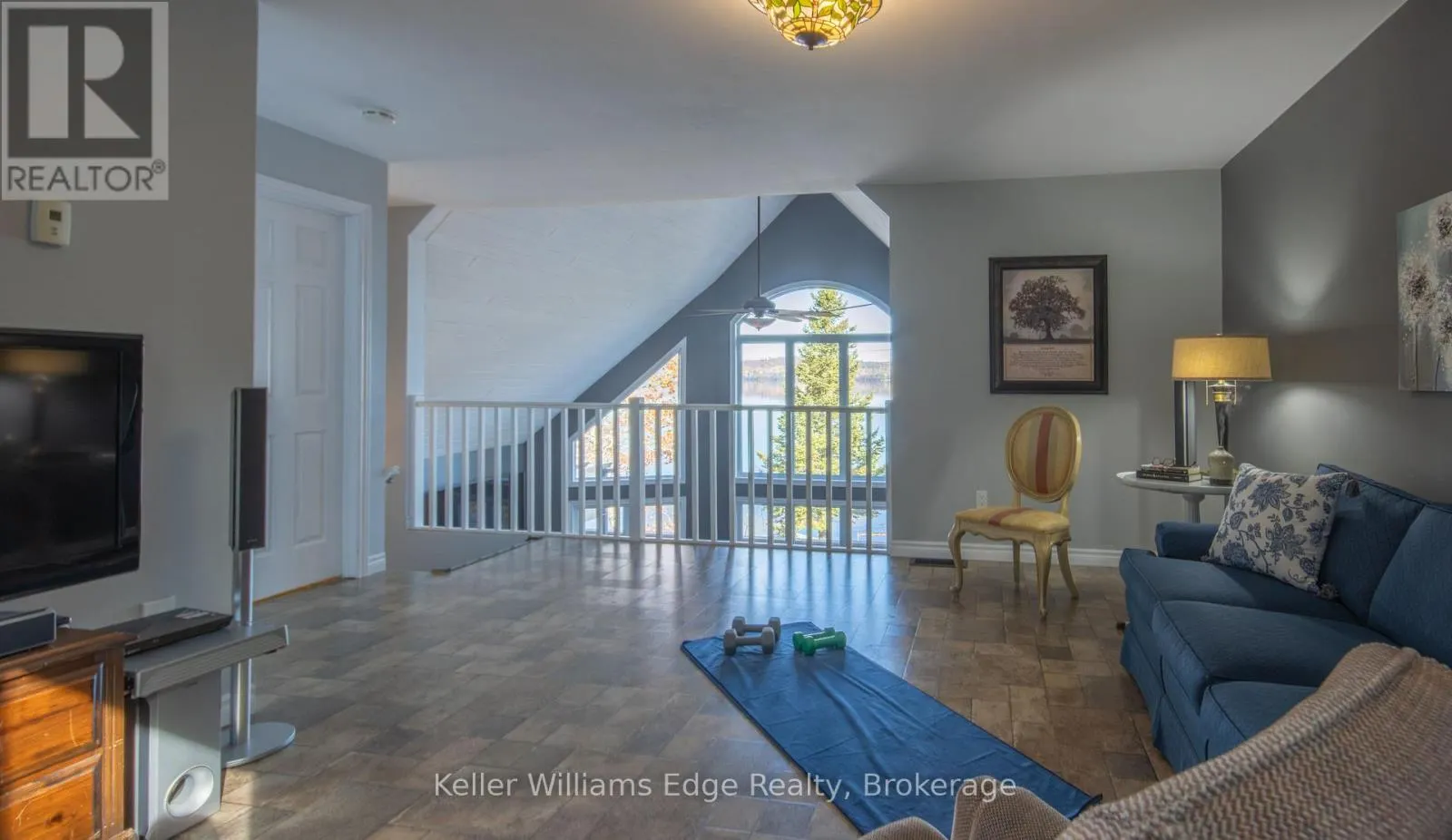 43 LAKESHORE DRIVE