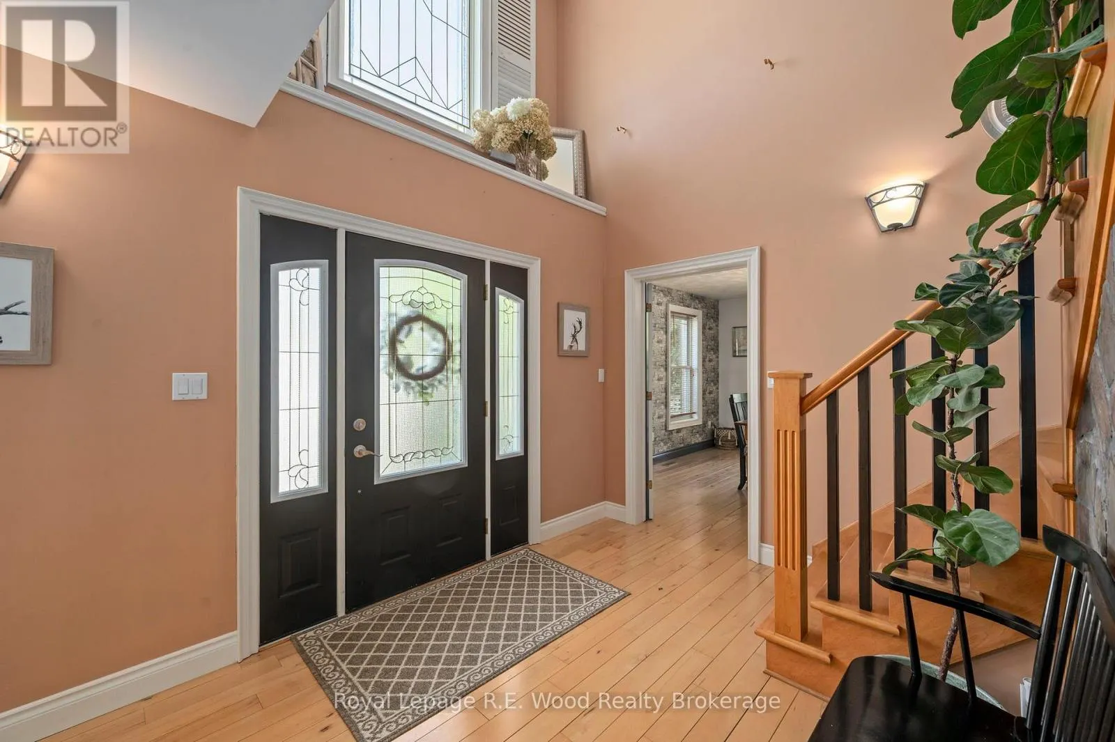 29 WOODSIDE DRIVE