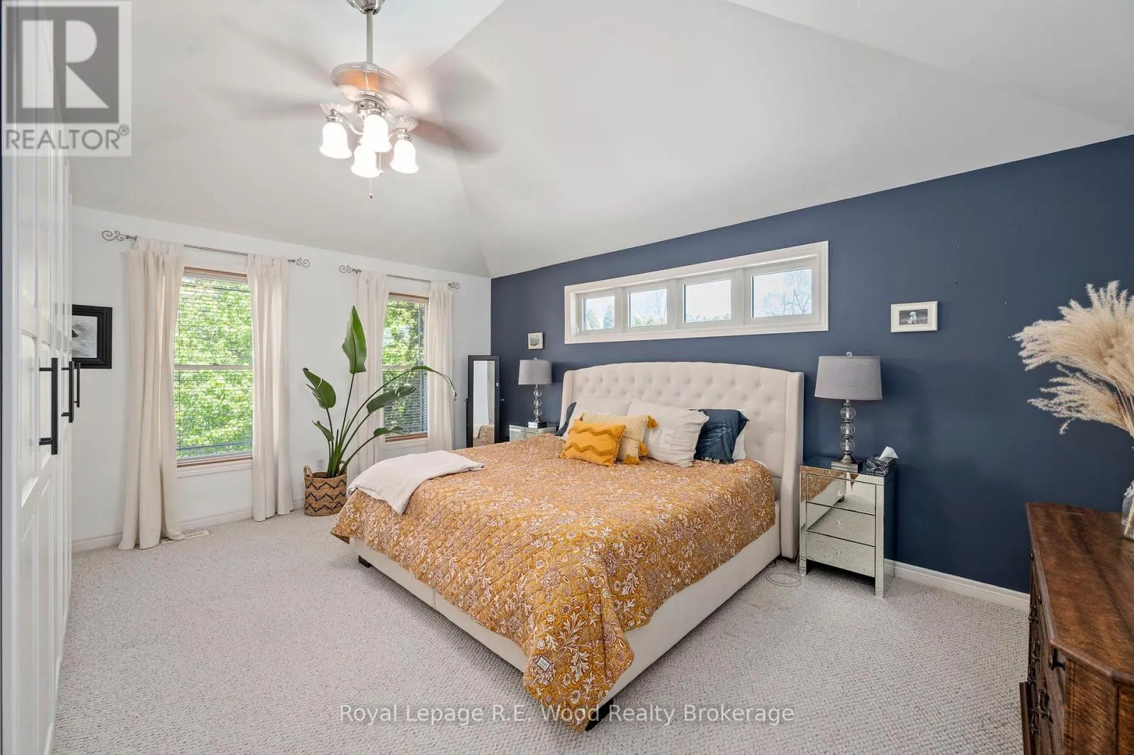 29 WOODSIDE DRIVE