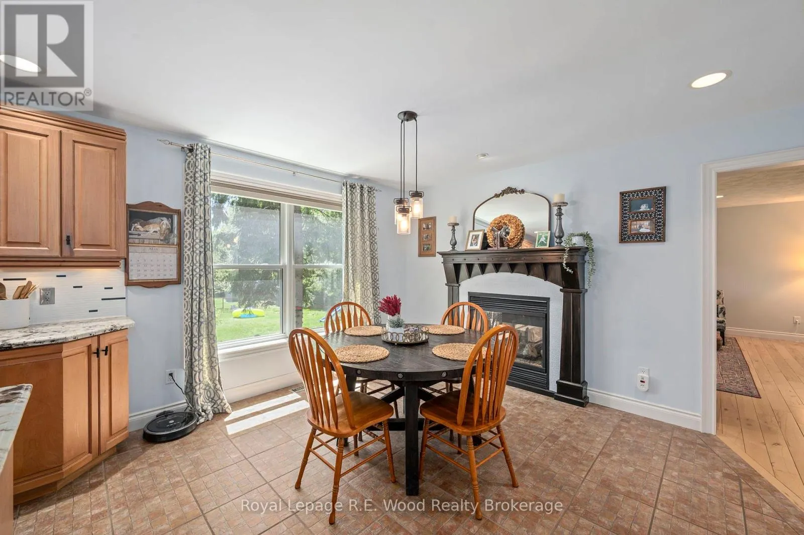 29 WOODSIDE DRIVE