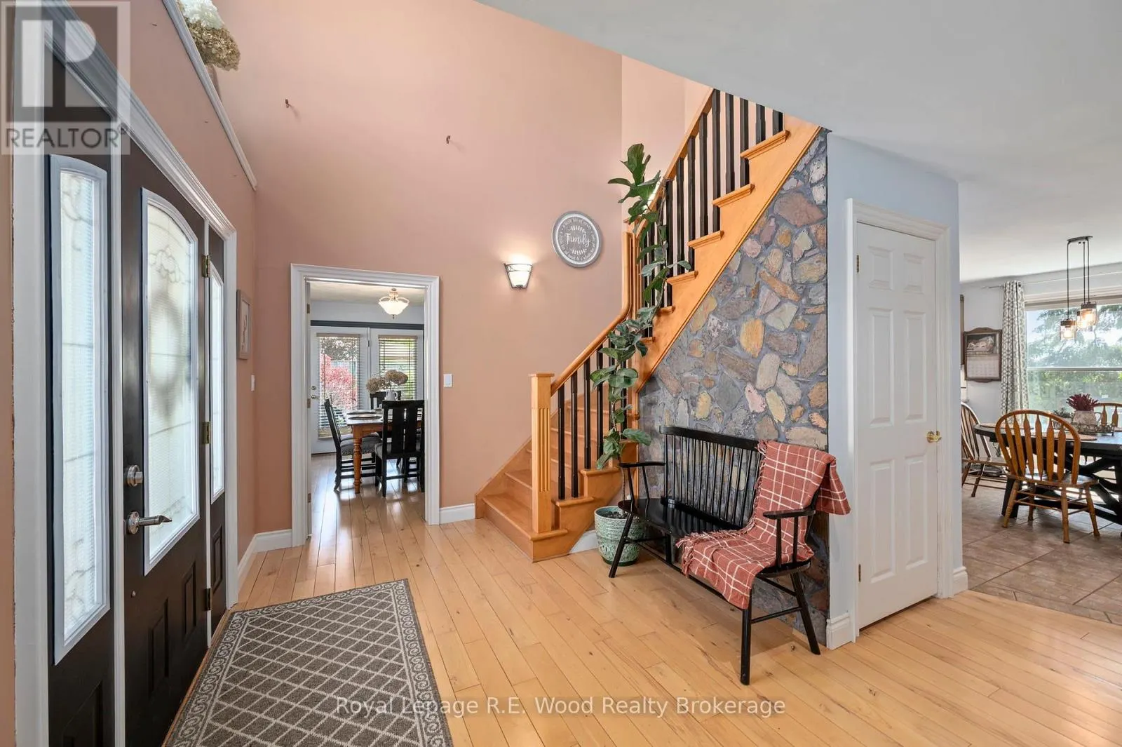 29 WOODSIDE DRIVE