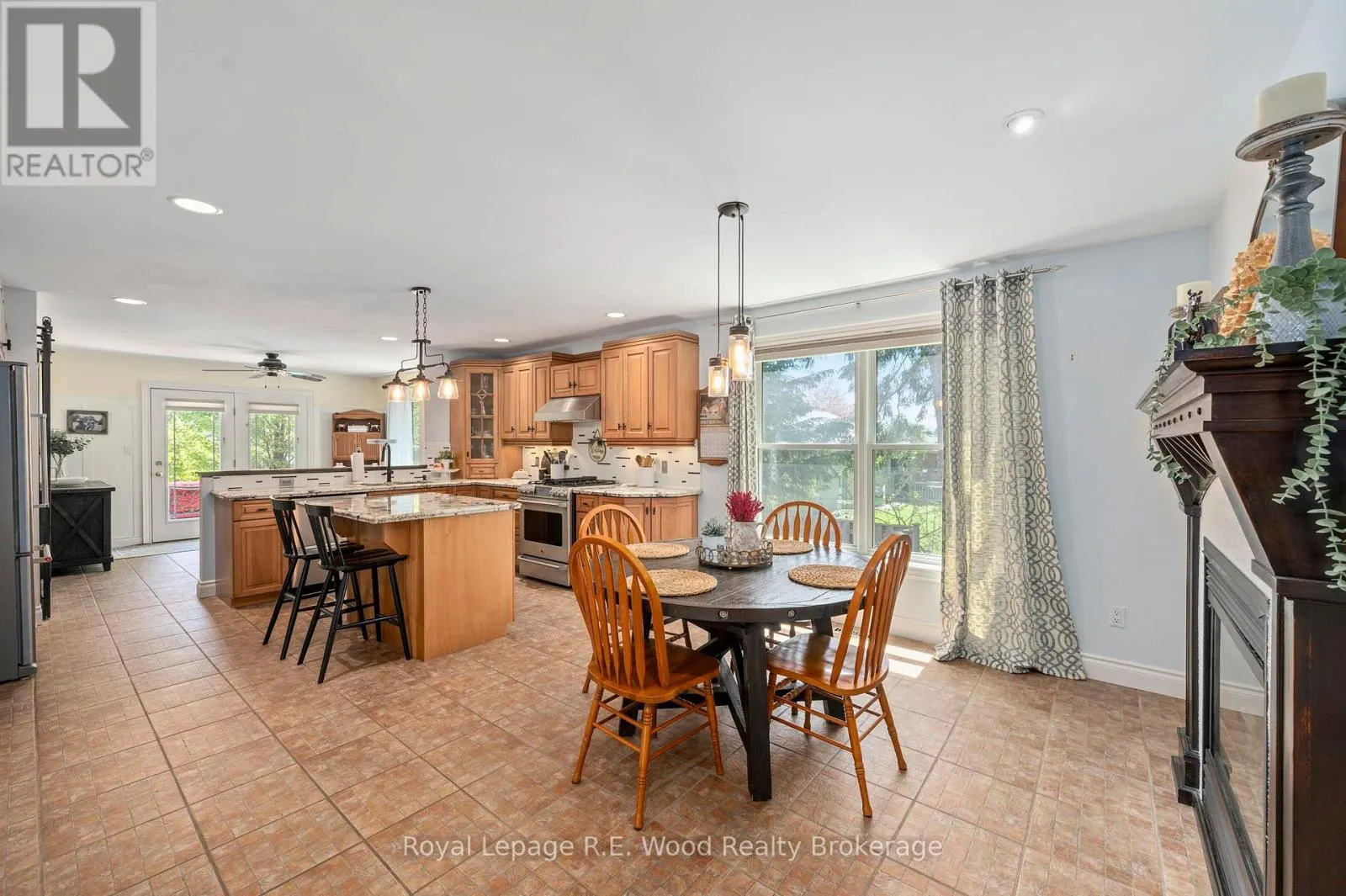 29 WOODSIDE DRIVE