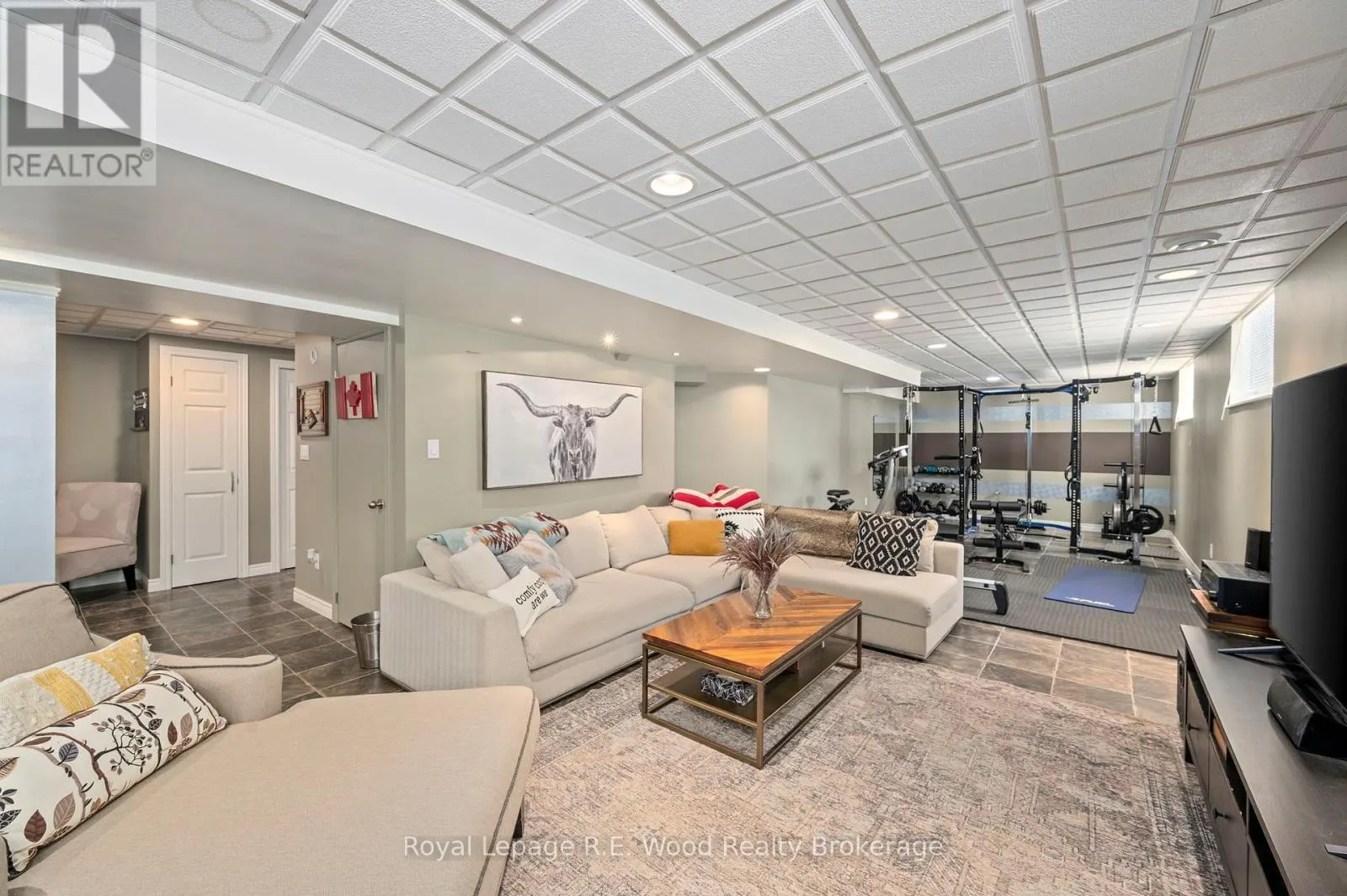 29 WOODSIDE DRIVE