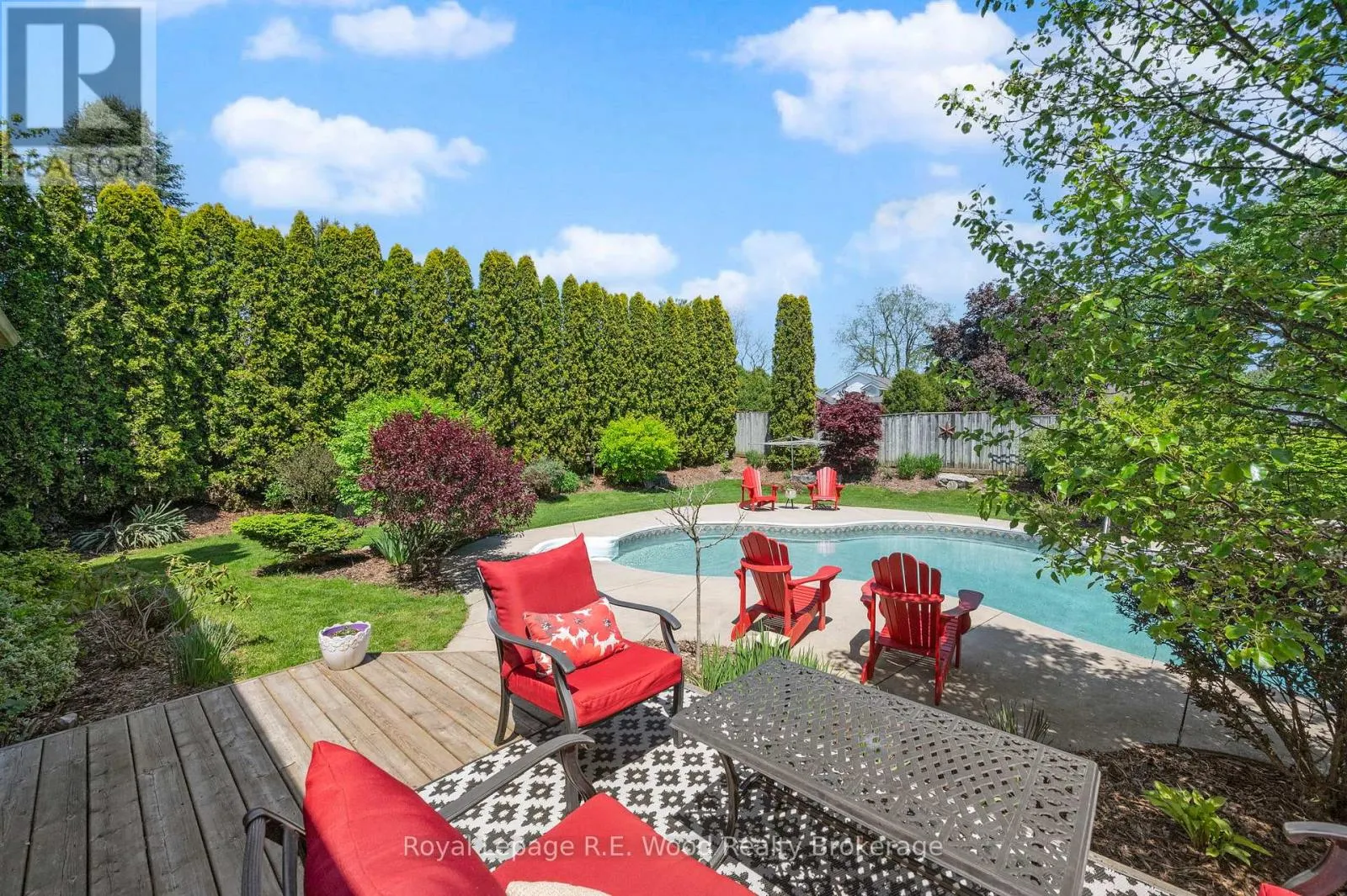 29 WOODSIDE DRIVE