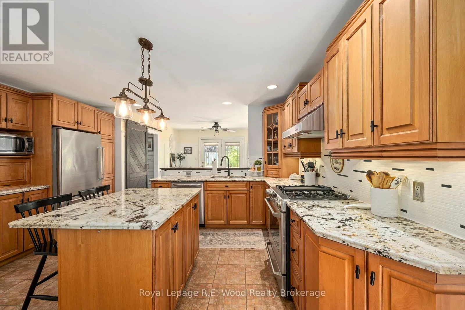 29 WOODSIDE DRIVE