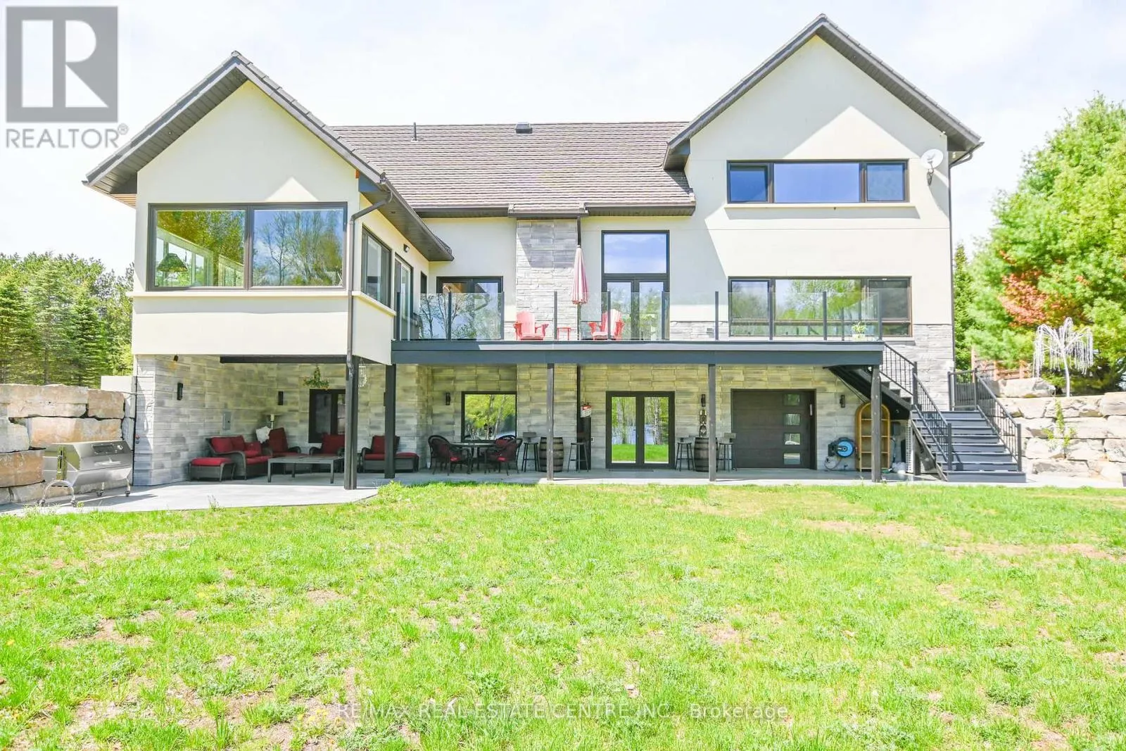 99 BRETHOUR ROAD