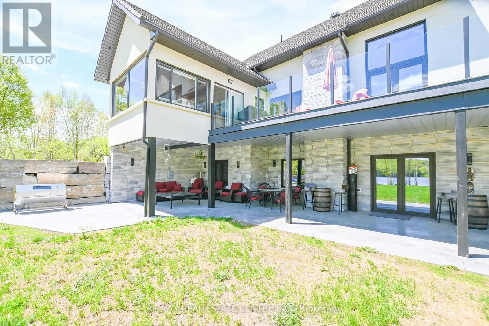 99 BRETHOUR ROAD