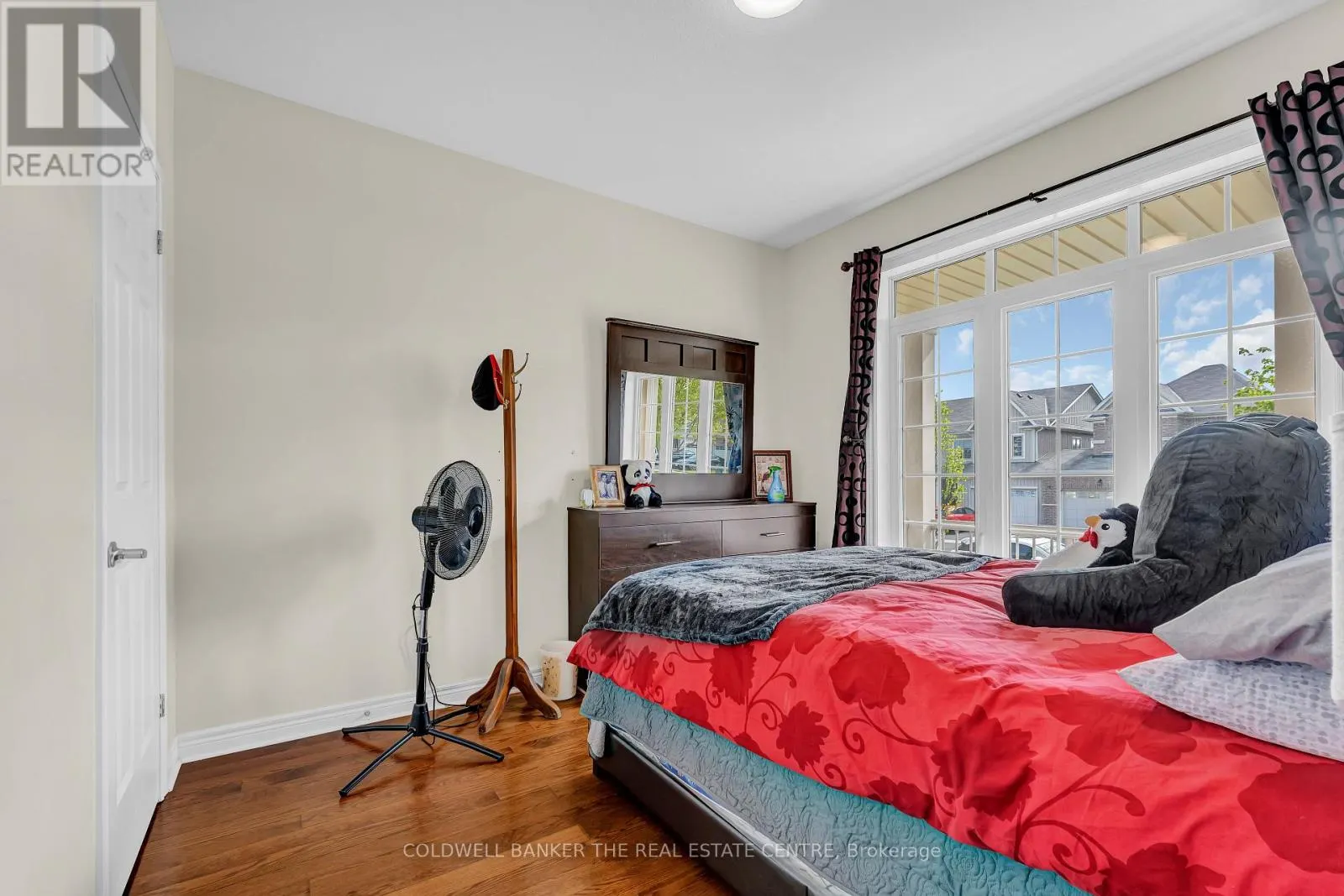 216 PALMER LANE