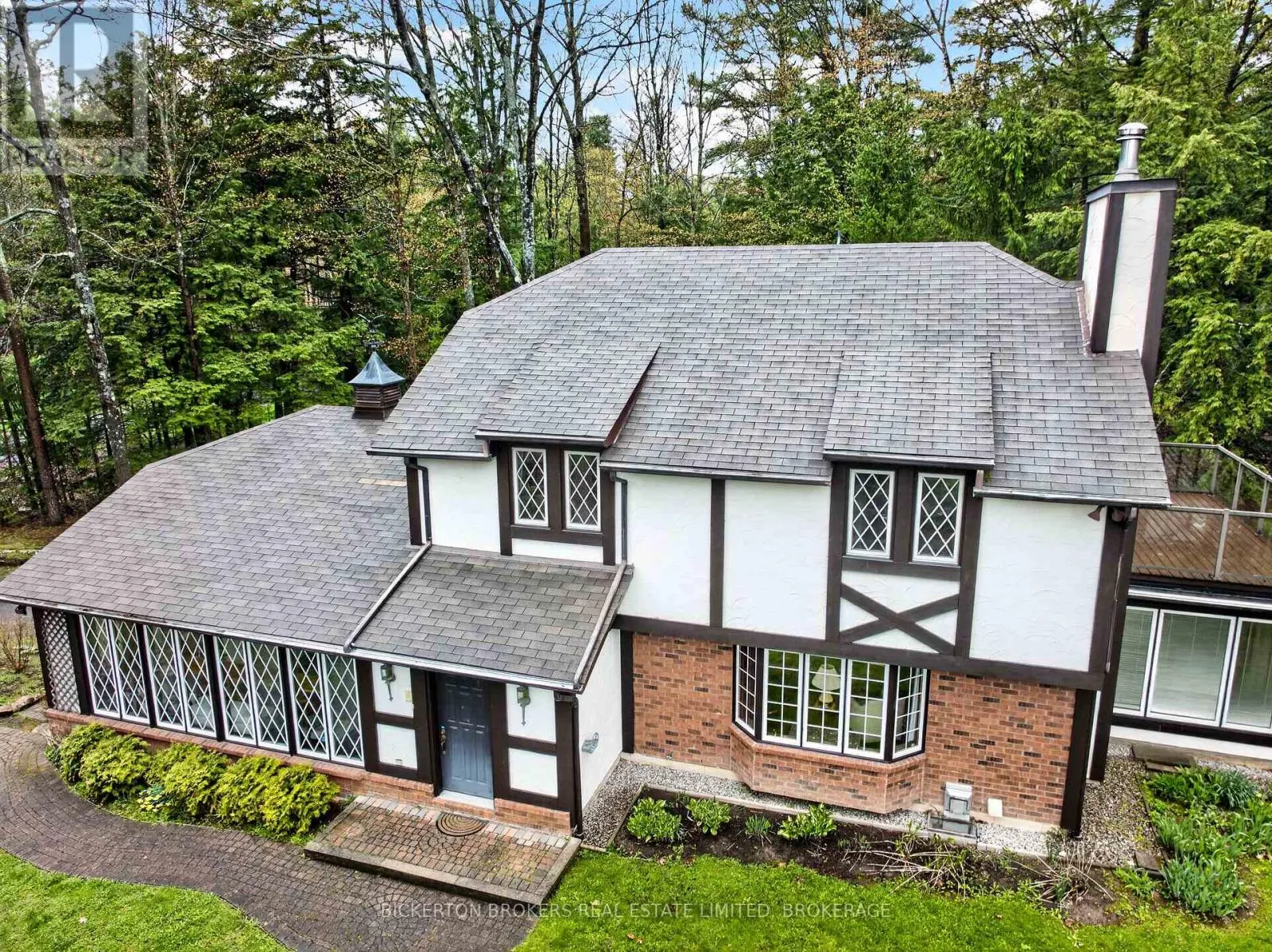 36 SHEMROCK DRIVE