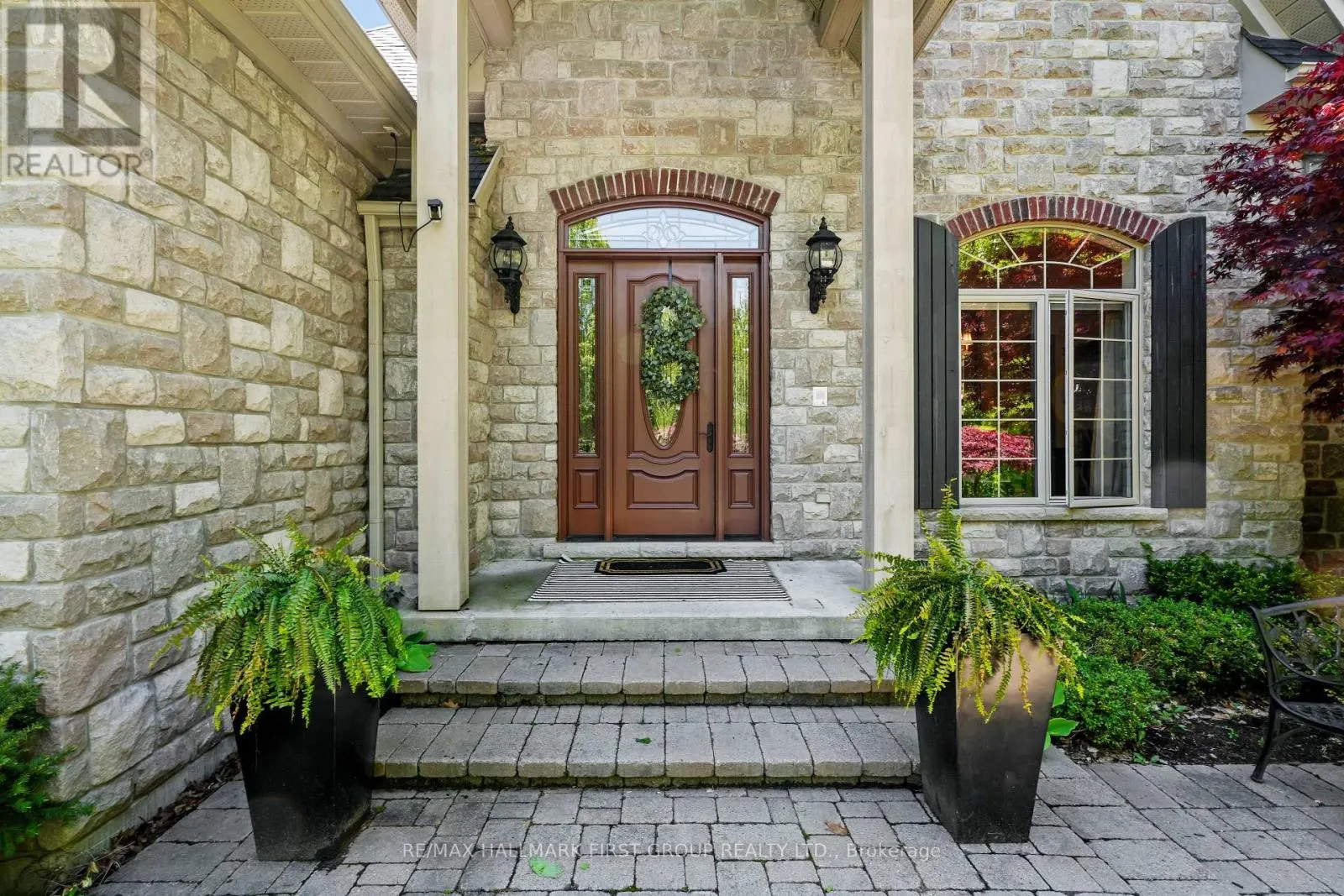 5 IRONWOOD CRESCENT