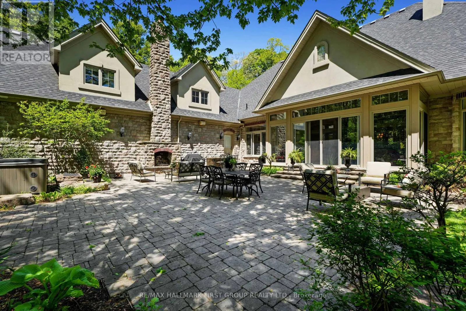 5 IRONWOOD CRESCENT