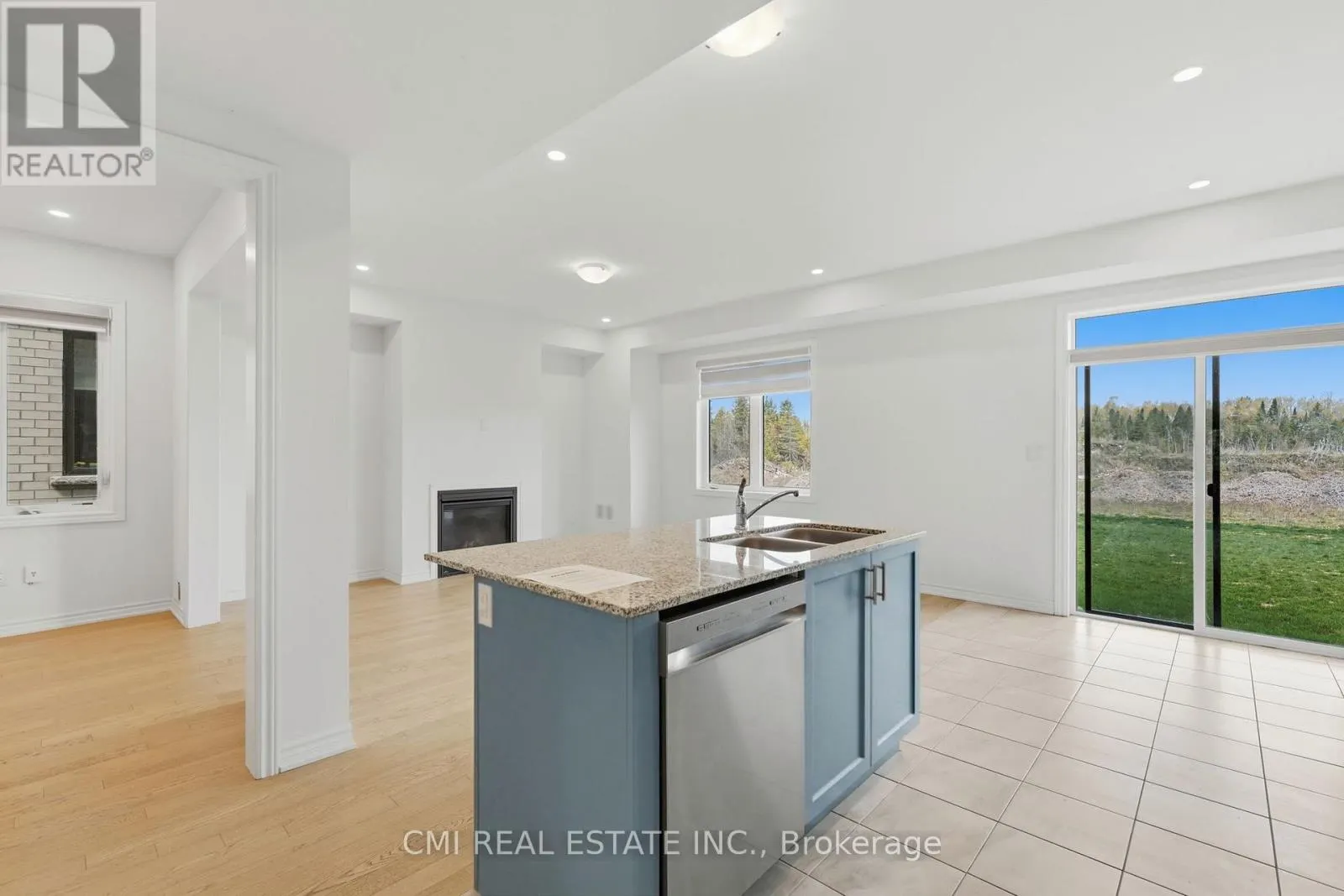 20 HILLCROFT WAY