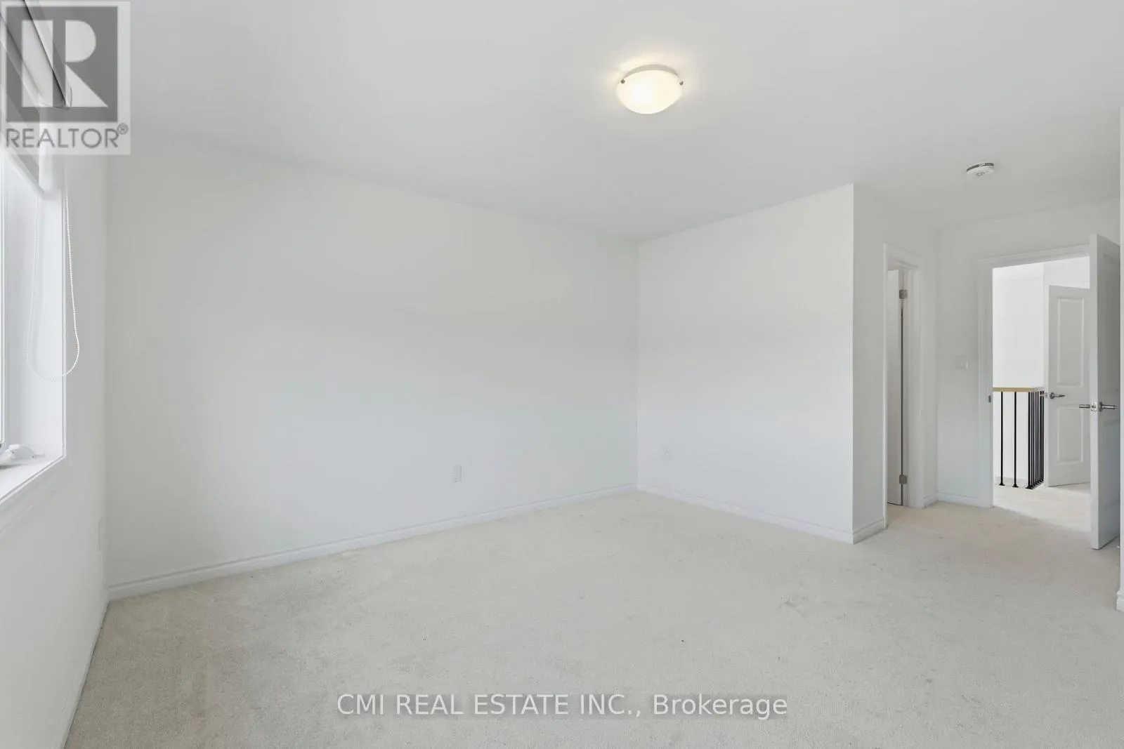 20 HILLCROFT WAY