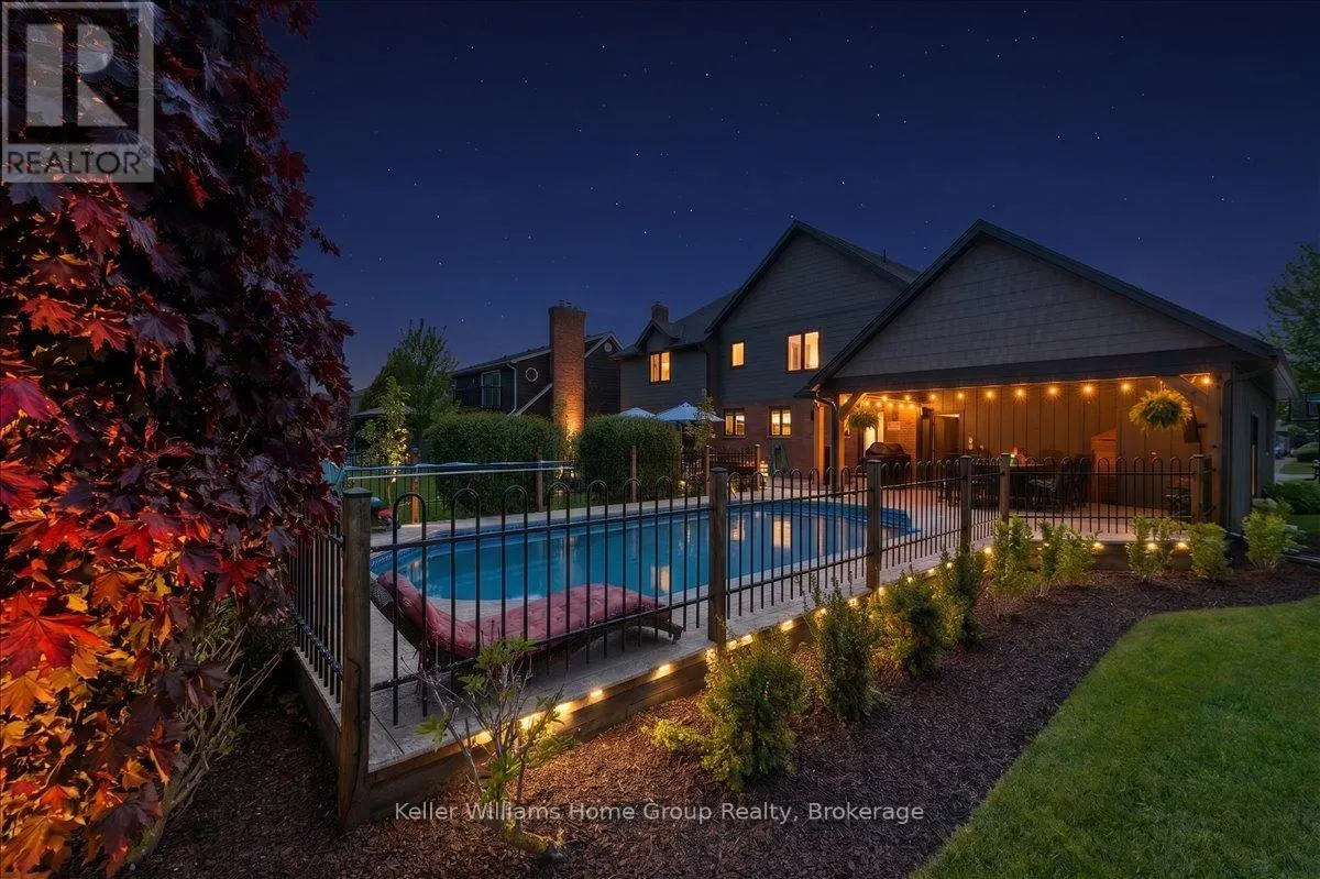 8 STONEFIELD DRIVE