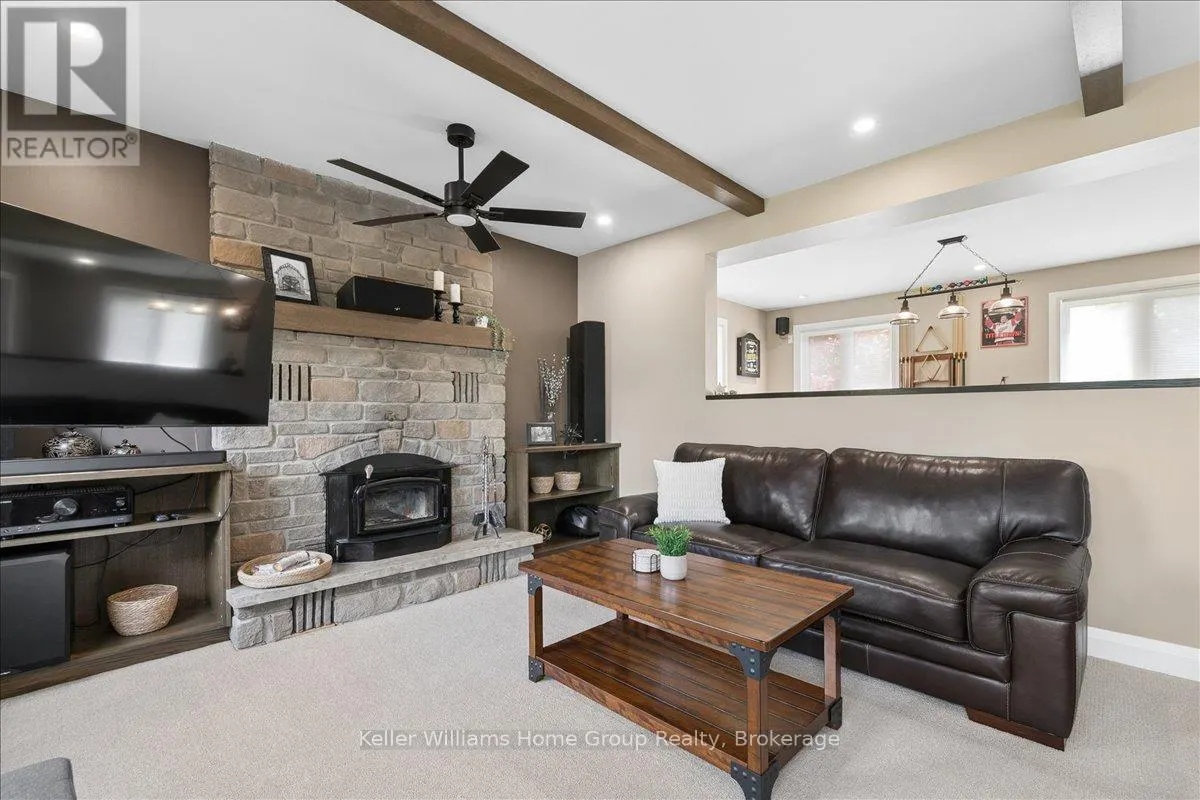 8 STONEFIELD DRIVE