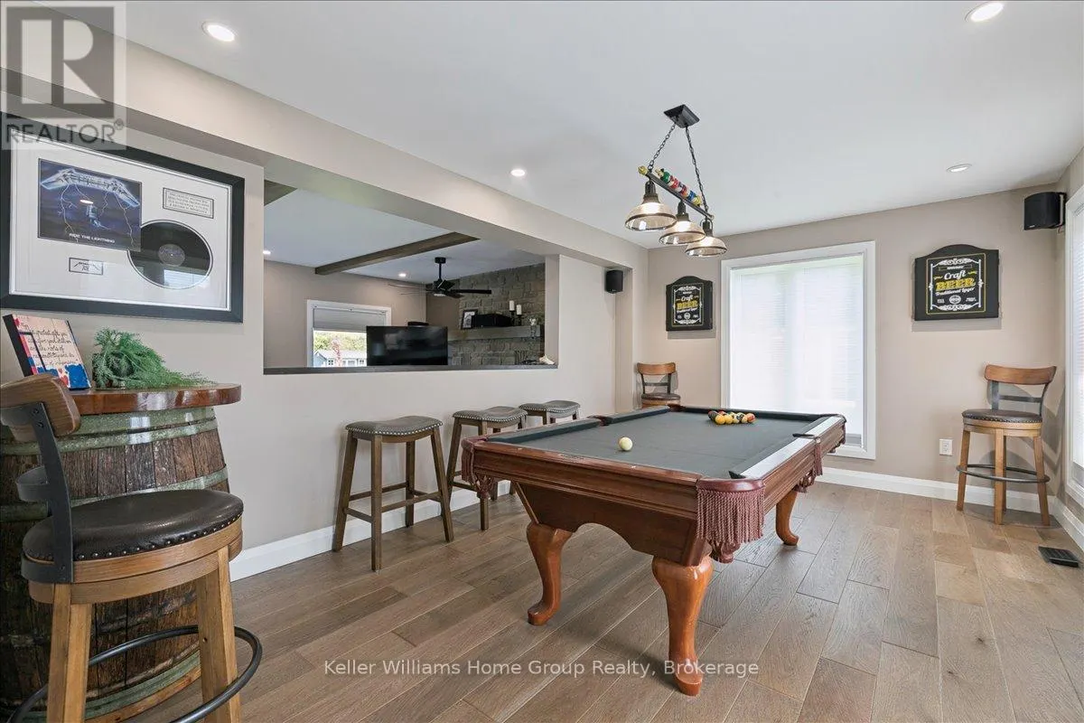 8 STONEFIELD DRIVE