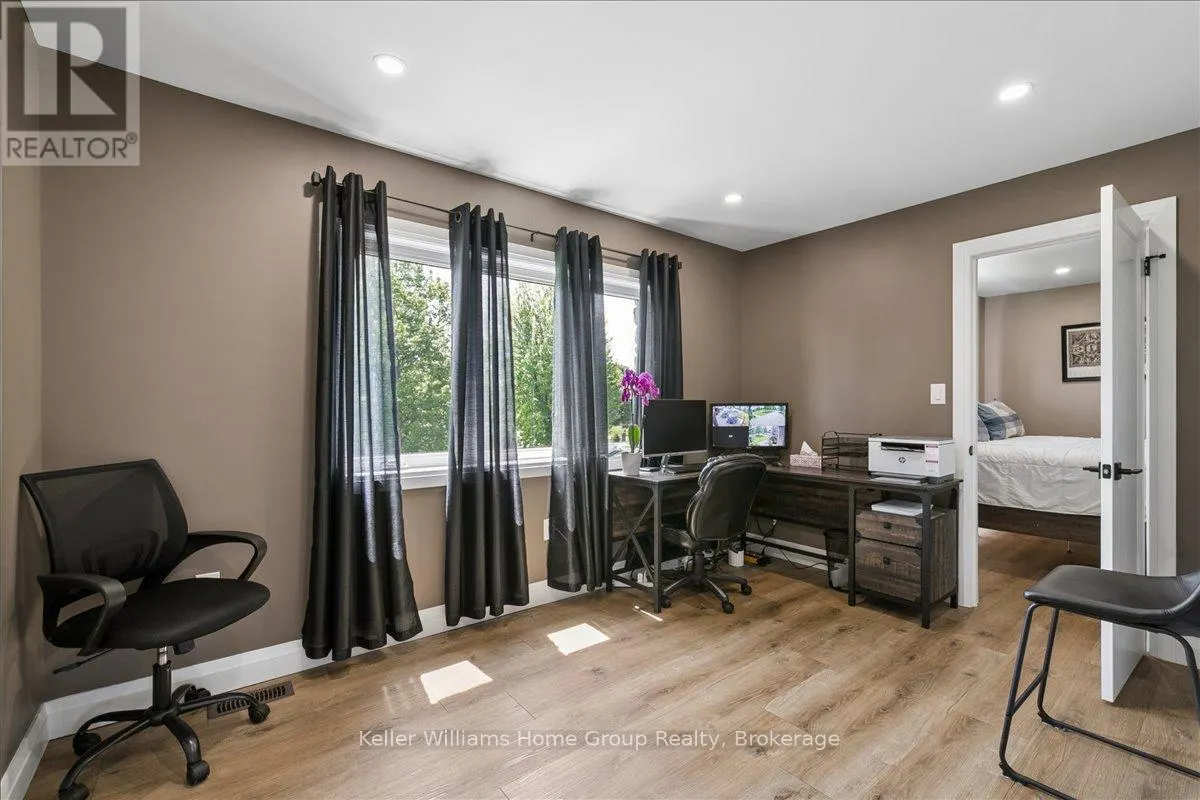8 STONEFIELD DRIVE