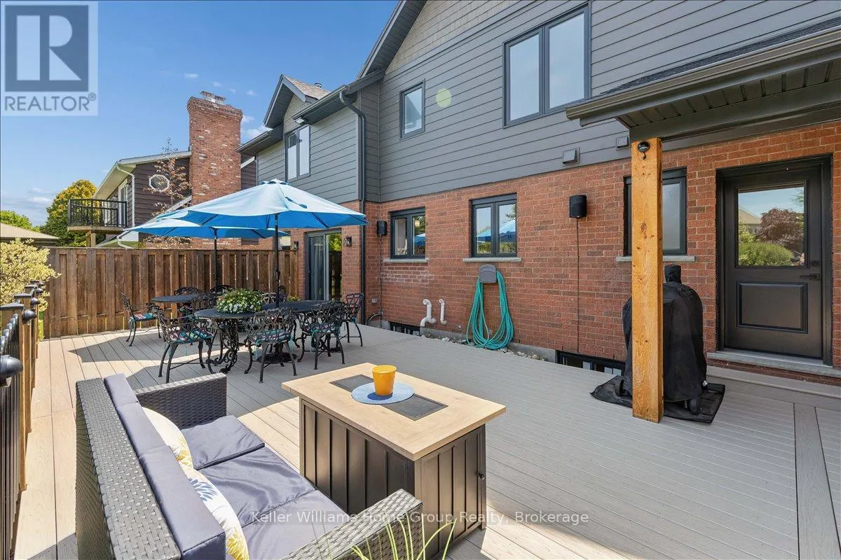 8 STONEFIELD DRIVE