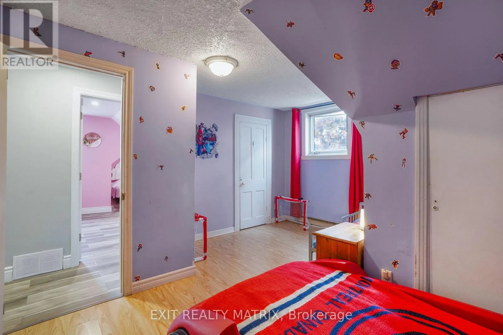 453 GARNEAU ROAD