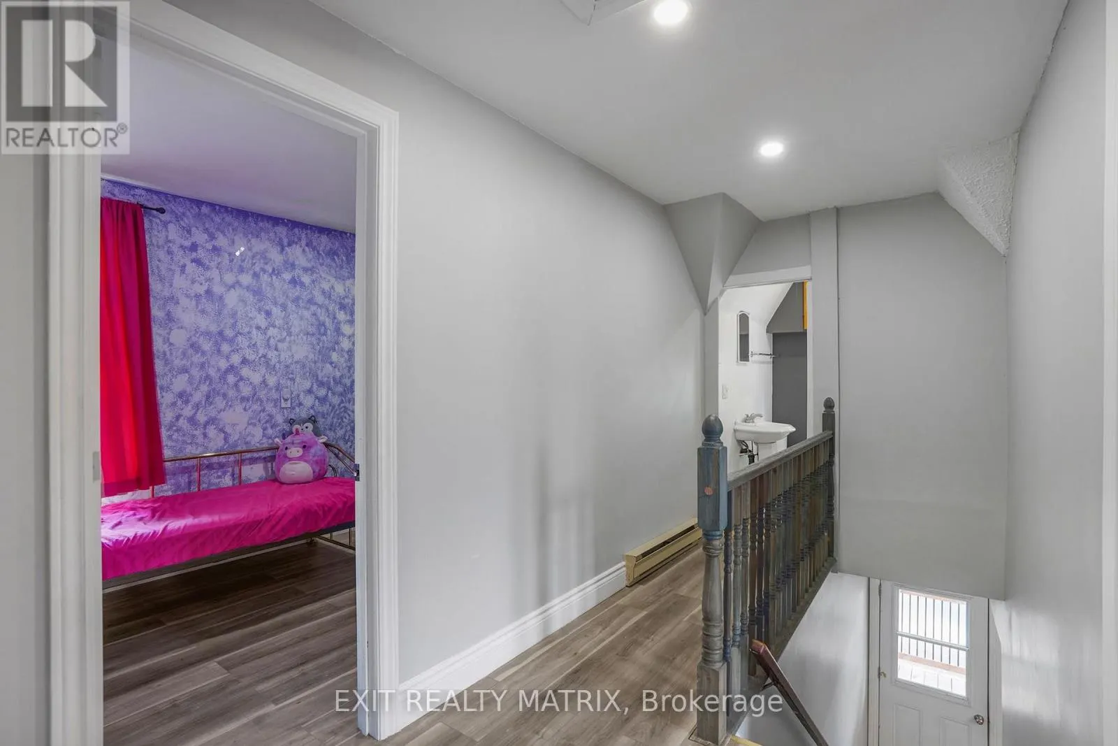 453 GARNEAU ROAD
