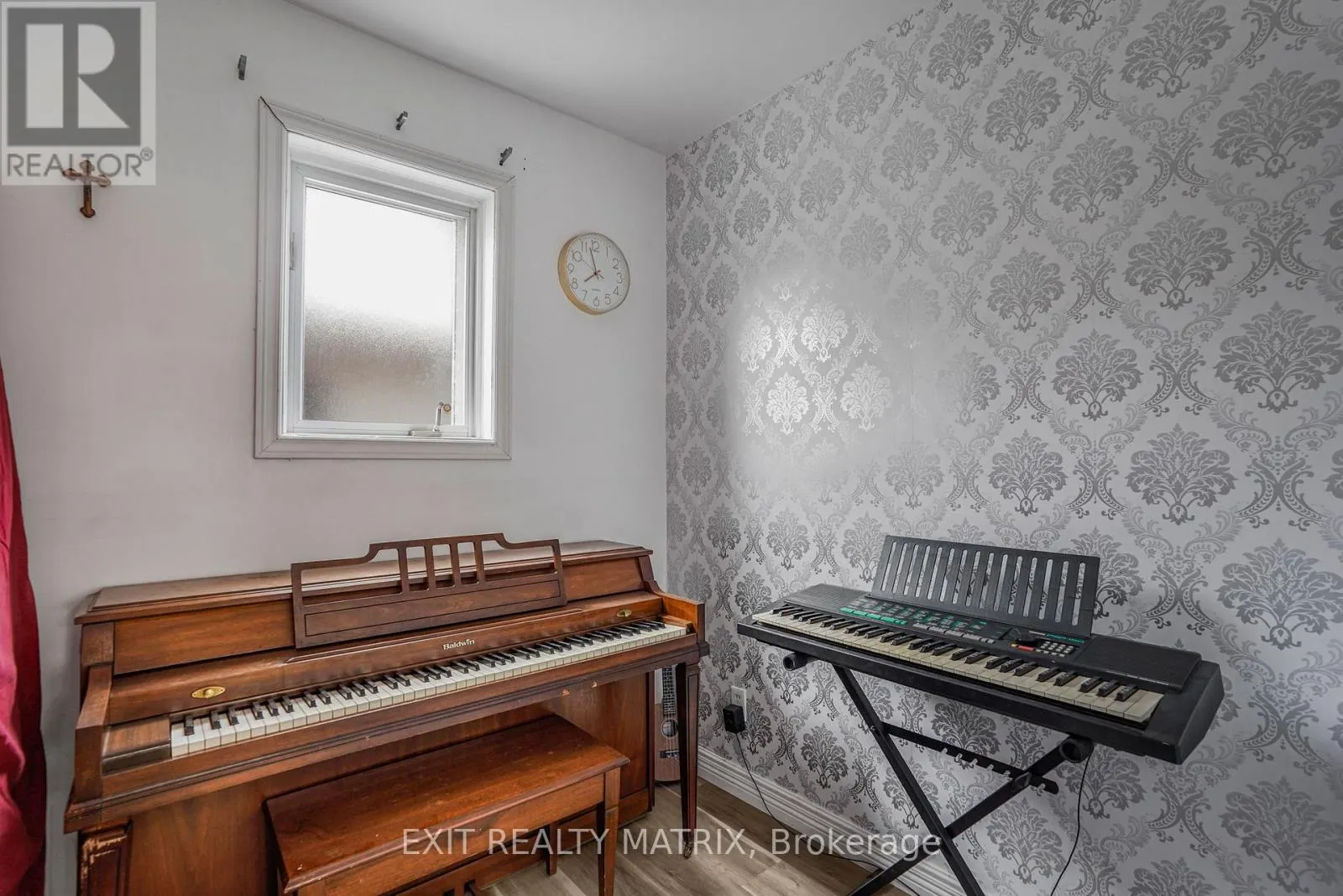 453 GARNEAU ROAD