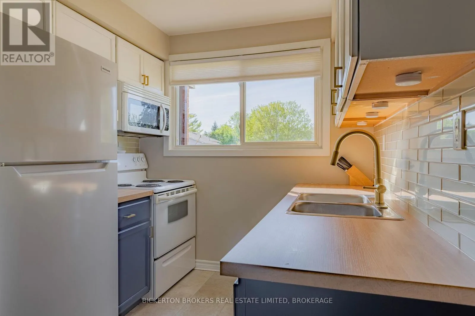 11 - 316 FORSYTH STREET #11