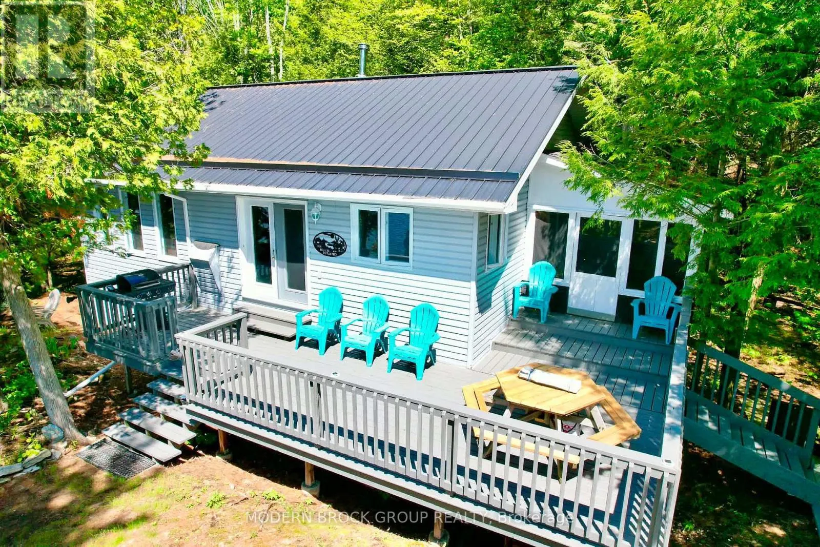 32 BUCK ISLAND
