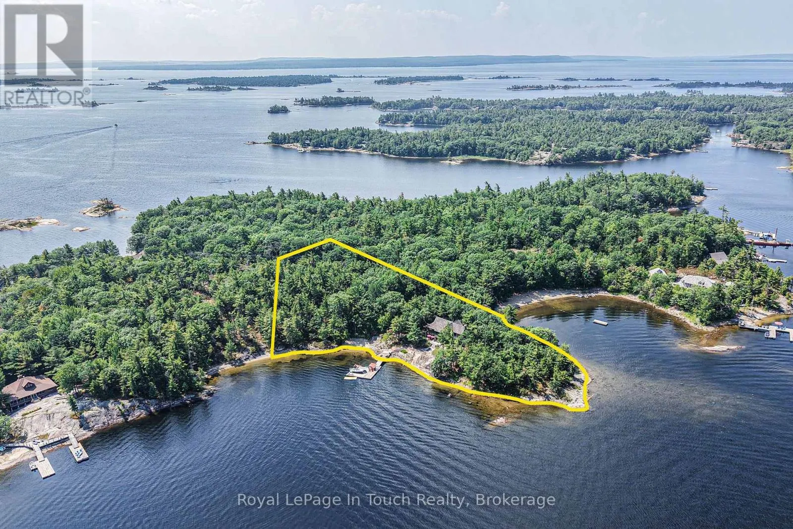 4 IS 2075 ARTHUR ISLAND, GEORGIAN BAY