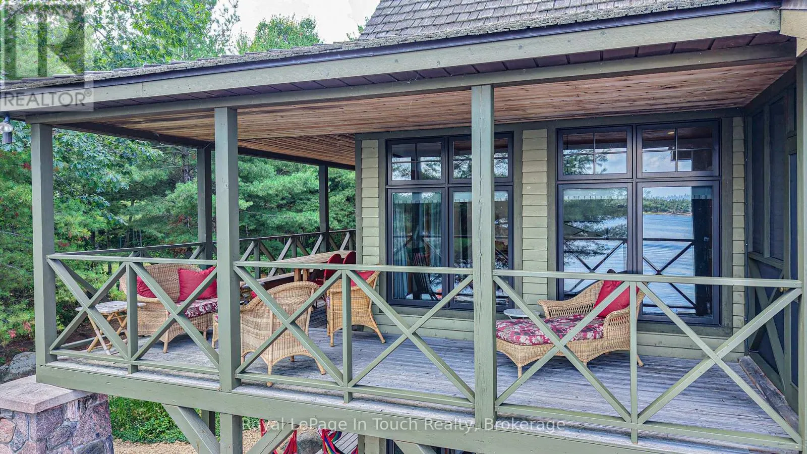 4 IS 2075 ARTHUR ISLAND, GEORGIAN BAY