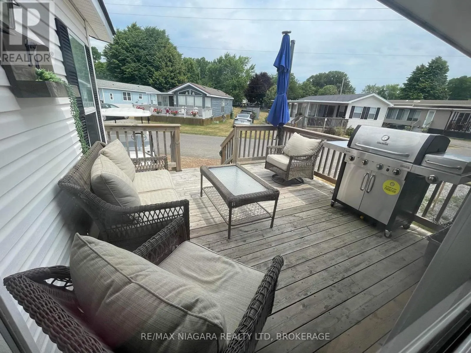 17 MARINER CRESCENT