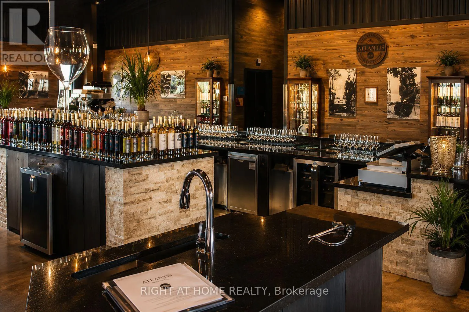 4581 SERVICE ROAD N