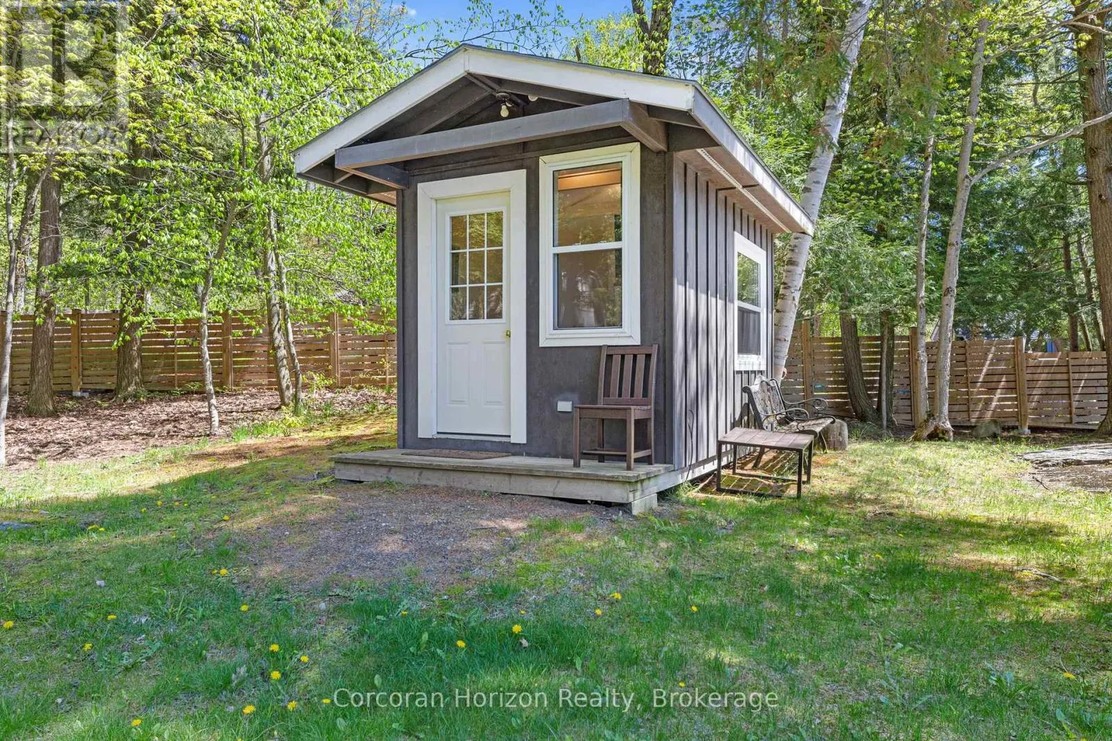 1054 FAIR-LEE PARK ROAD